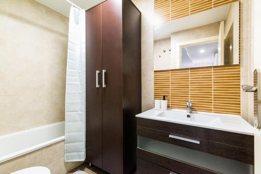 Precioso Piso Torrenueva Con Piscina Y Cerca Playa Apartment Luaran gambar